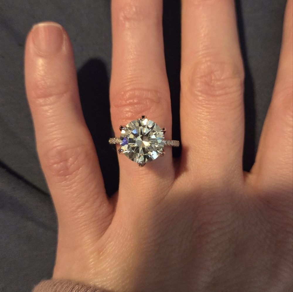 Elegant Sterling Silver Moissanite Diamond Ring